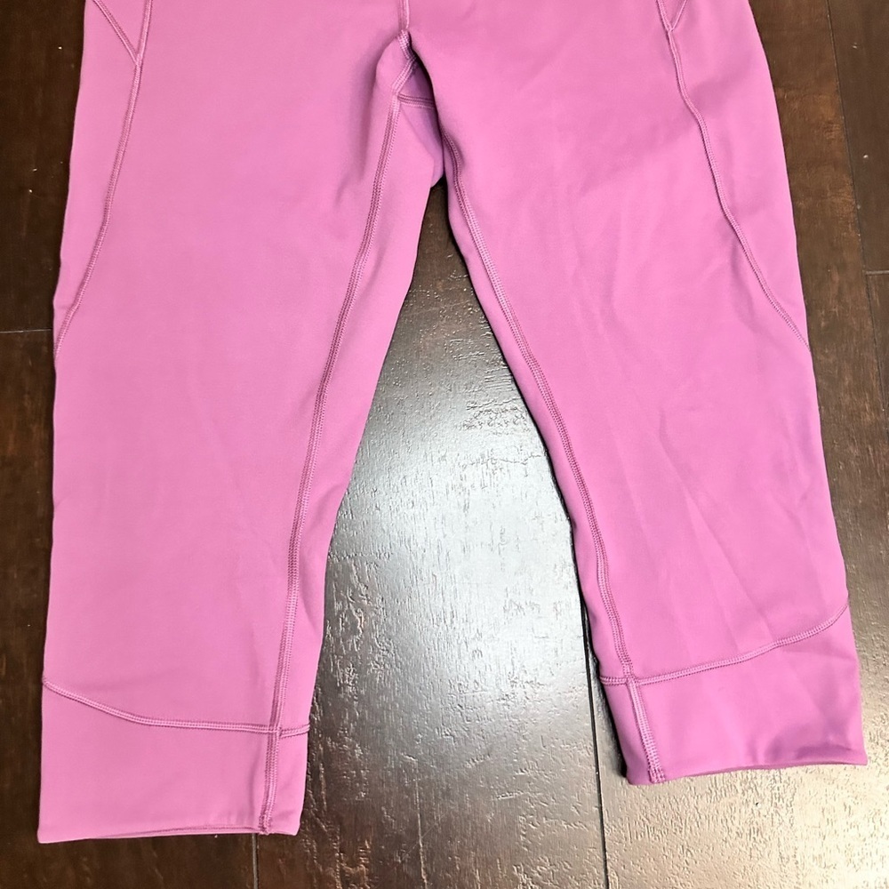 Lululemon Mauve Cropped 18” Leggings Size 10 - Picture 2 of 11